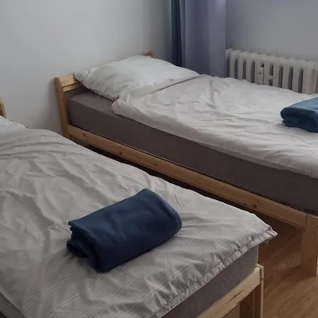 Self Check-in Apartament Lotnisko Szpital Parking Targi Daire